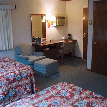 Longvue Inn And Suites Wellsvi Wellsville 외부 사진